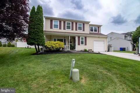 632 Plum Run Ct, Bear, DE 19701 photo 2