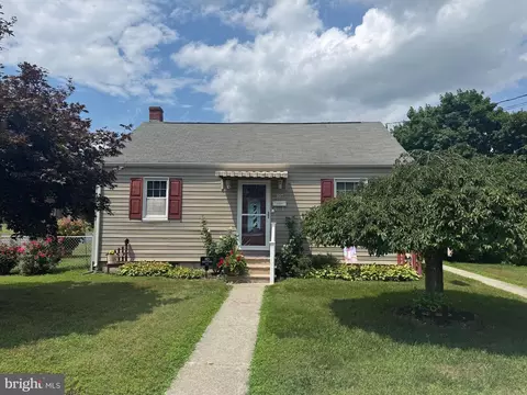 Exterior - 107 E Green St, Middletown, DE 19709 photo 3 of 11