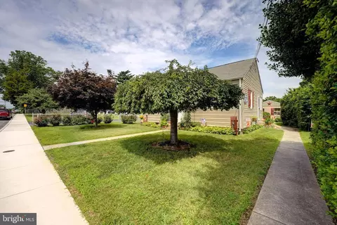 Exterior - 107 E Green St, Middletown, DE 19709 photo 4 of 11