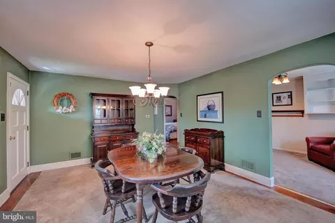 Dining - 107 E Green St, Middletown, DE 19709 photo 4 of 4