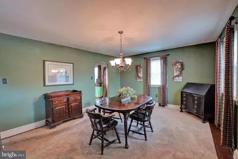 Dining - 107 E Green St, Middletown, DE 19709 photo 1 of 4