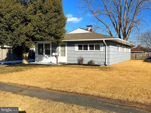 57 Martindale Dr, Newark, DE 19713