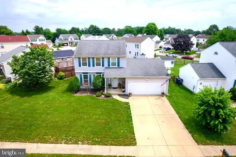 17 W Violette Dr, New Castle, DE 19720
