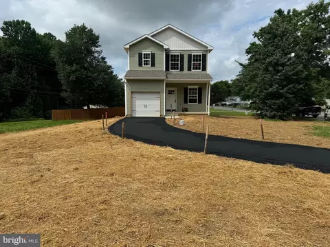 42 Thomas Jefferson Blvd, Newark, DE 19702