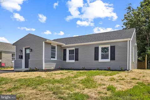 208 Keiser Pl, New Castle, DE 19720