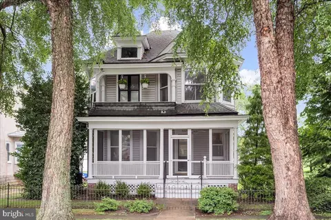 202 Jefferson St, Delaware City, DE 19706
