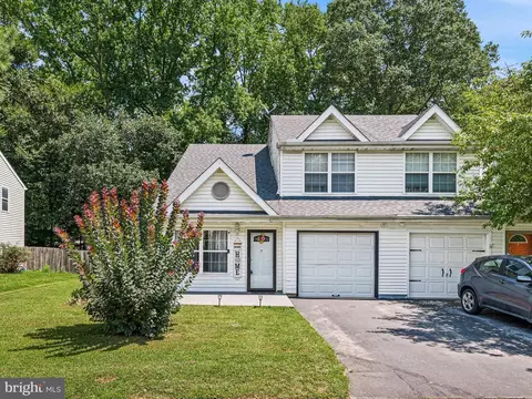 7 Forest Glen Ct, Bear, DE 19701