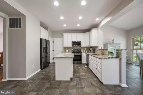 Kitchen - 16 E Shakespeare Dr, Middletown, DE 19709 photo 1 of 3
