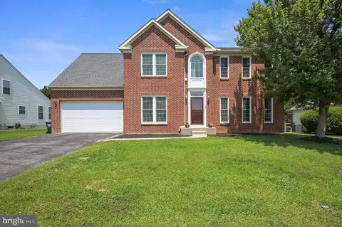 16 E Shakespeare Dr, Middletown, DE 19709