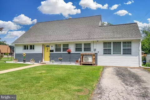 1517 Binder Ln, Wilmington, DE 19805