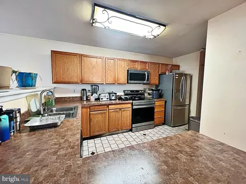 Kitchen - 326 Marldale Dr, Middletown, DE 19709 photo 3 of 3