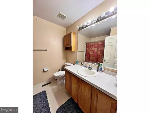 Bath - 326 Marldale Dr, Middletown, DE 19709 photo 2 of 2