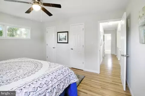 Entry Way - 47 Carole Rd, Newark, DE 19713 photo 6 of 6