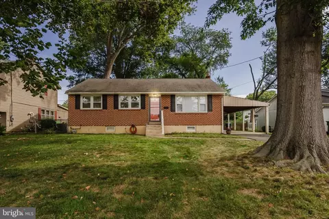 1015 Old Coochs Bridge Rd, Newark, DE 19713