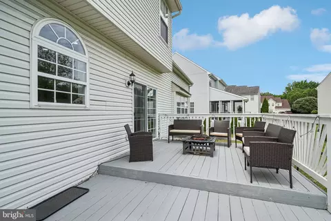 Exterior - 22 Dalton Dr, Newark, DE 19702 photo 5 of 9