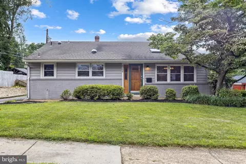2108 Peachtree Dr, Wilmington, DE 19805