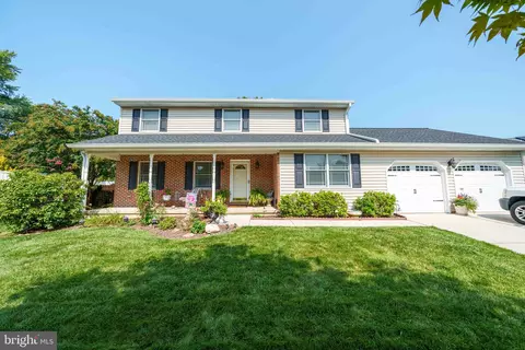 2410 Calf Run Dr, Wilmington, DE 19808