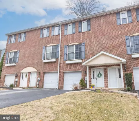 4860 Weatherhill Dr, Wilmington, DE 19808
