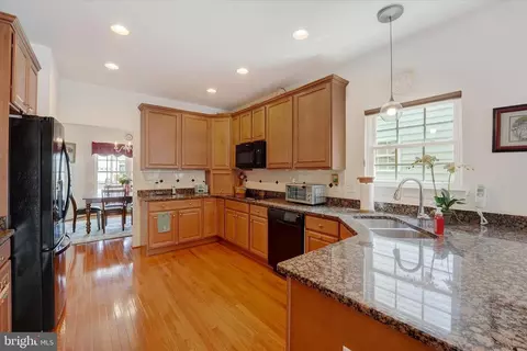 69 Devalinder Dr, Newark, DE 19702 photo 13