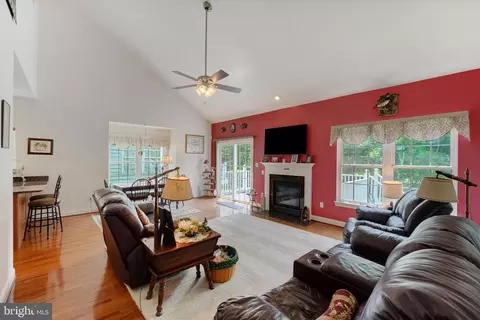 69 Devalinder Dr, Newark, DE 19702 photo 18