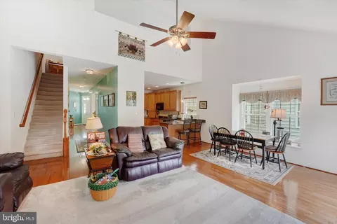 69 Devalinder Dr, Newark, DE 19702 photo 17