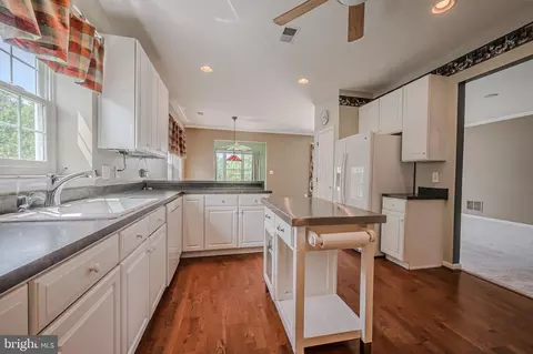 Kitchen - 48 Springmill Dr, Middletown, DE 19709 photo 5 of 5