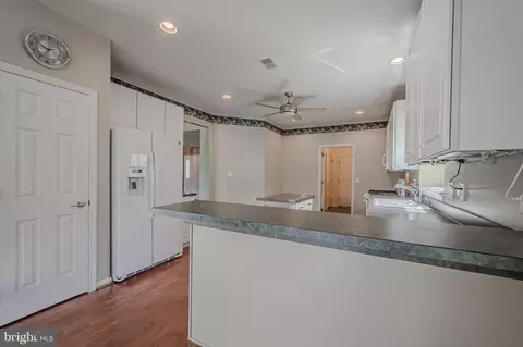 Kitchen - 48 Springmill Dr, Middletown, DE 19709 photo 2 of 5