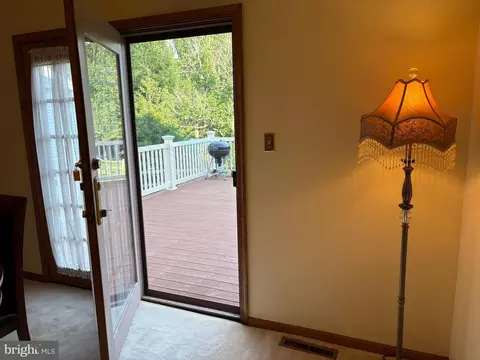 Entry Way - 6 E Kapok Dr, Newark, DE 19702 photo 2 of 3