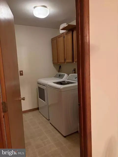 Other - 6 E Kapok Dr, Newark, DE 19702 photo 1 of 10