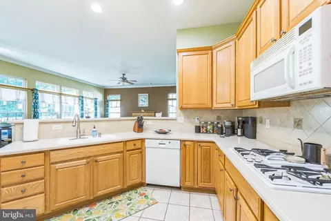 Kitchen - 25 Browning Cir, Middletown, DE 19709 photo 2 of 3