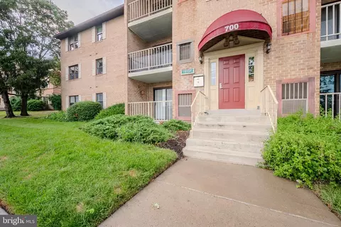 711 Governor Cir, Wilmington, DE 19809
