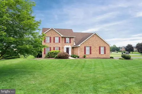 213 Rice Dr, Bear, DE 19701