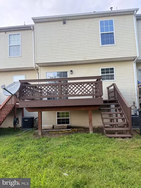 Exterior - 17 Versailles Ct, Newark, DE 19702 photo 4 of 4