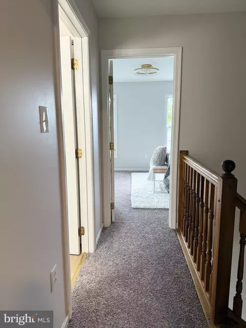 Entry Way - 17 Versailles Ct, Newark, DE 19702 photo 3 of 3