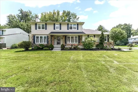 1 Sunnybrae Ct, Wilmington, DE 19810