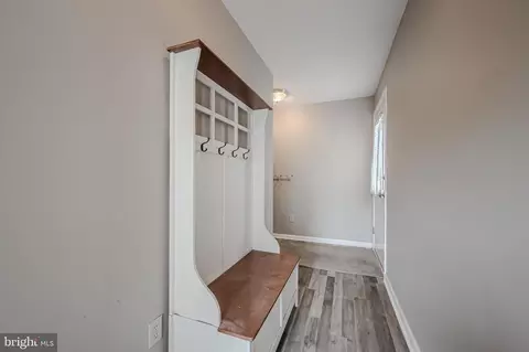 Entry Way - 317 Manubay Ct, Bear, DE 19701 photo 5 of 7