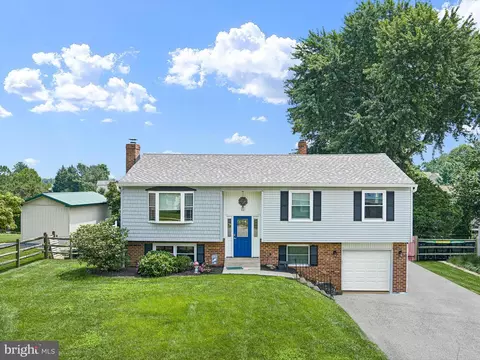 327 Mitchell Dr, Wilmington, DE 19808