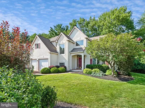 18 Kendall Ct, Wilmington, DE 19803
