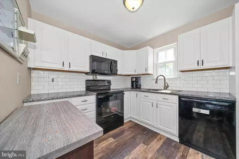 270 Green Ln, Newark, DE 19711 photo 12