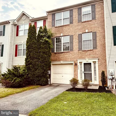 229 Pavin Ct, Newark, DE 19702