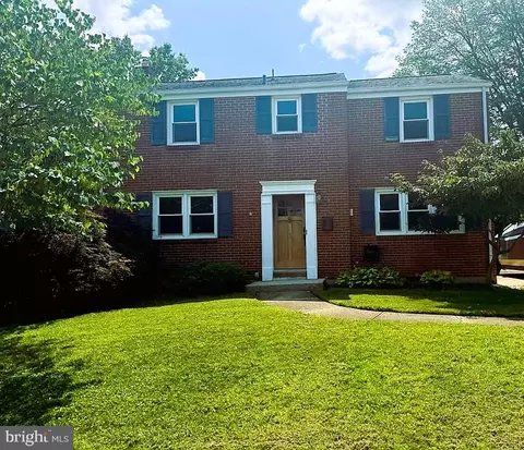 5 Ferncliff Rd, Newark, DE 19711