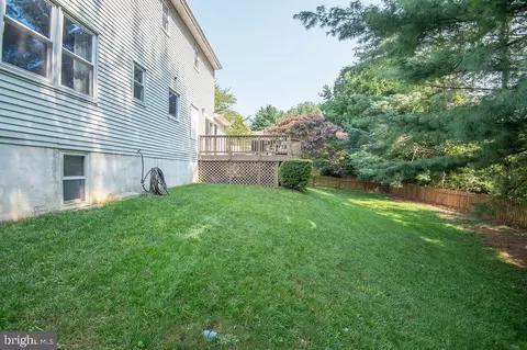 Exterior - 115 E Wilkerdean Dr, Newark, DE 19711 photo 7 of 10