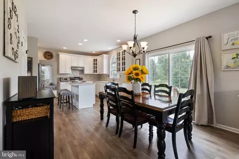 Dining - 8 E Stonewall Dr, Middletown, DE 19709 photo 5 of 5