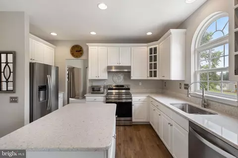 Kitchen - 8 E Stonewall Dr, Middletown, DE 19709 photo 2 of 2