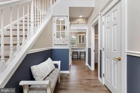 Entry Way - 8 E Stonewall Dr, Middletown, DE 19709 photo 2 of 13