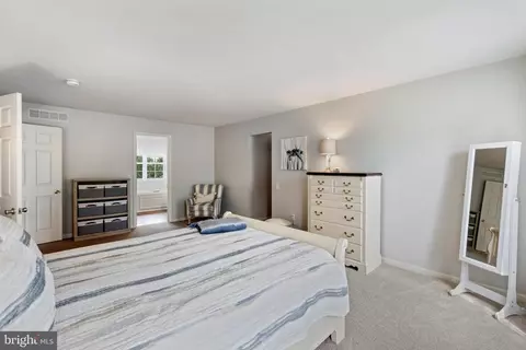 Bedroom - 8 E Stonewall Dr, Middletown, DE 19709 photo 3 of 8