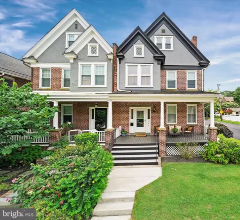 2444 W 18th St, Wilmington, DE 19806