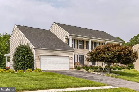 111 Mute Swan Pl, Newark, DE 19711