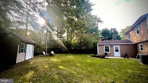 Exterior - 805 Devon Dr, Newark, DE 19711 photo 6 of 6