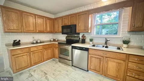 Other - 805 Devon Dr, Newark, DE 19711 photo 6 of 14